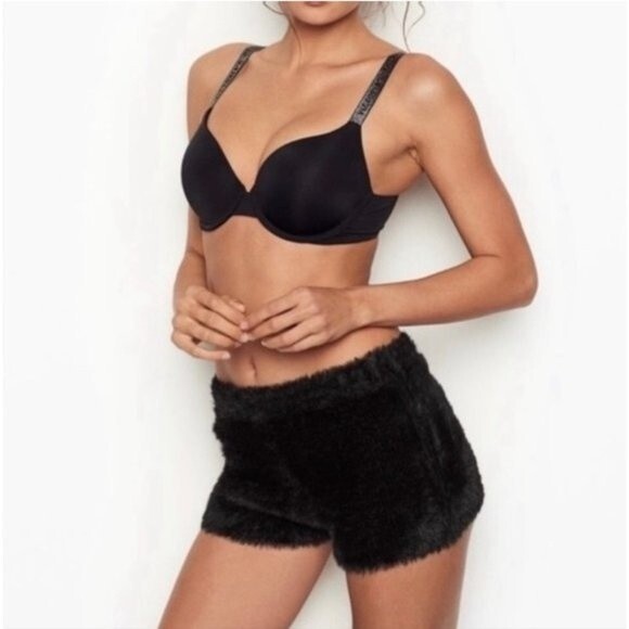 Victoria’s secret - Fuzzy Shorts - size M - Picture 1 of 11
